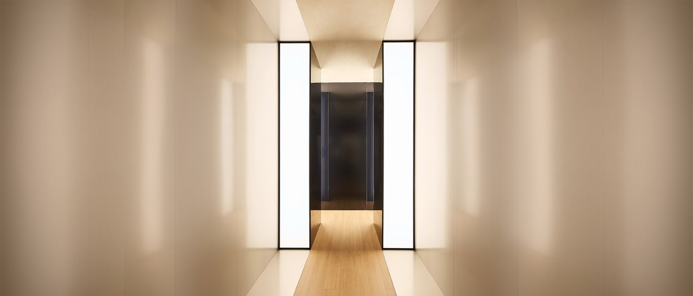 Reception and lobby at MILI Clinic Dosan